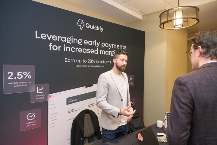 Quickly exhibition stand