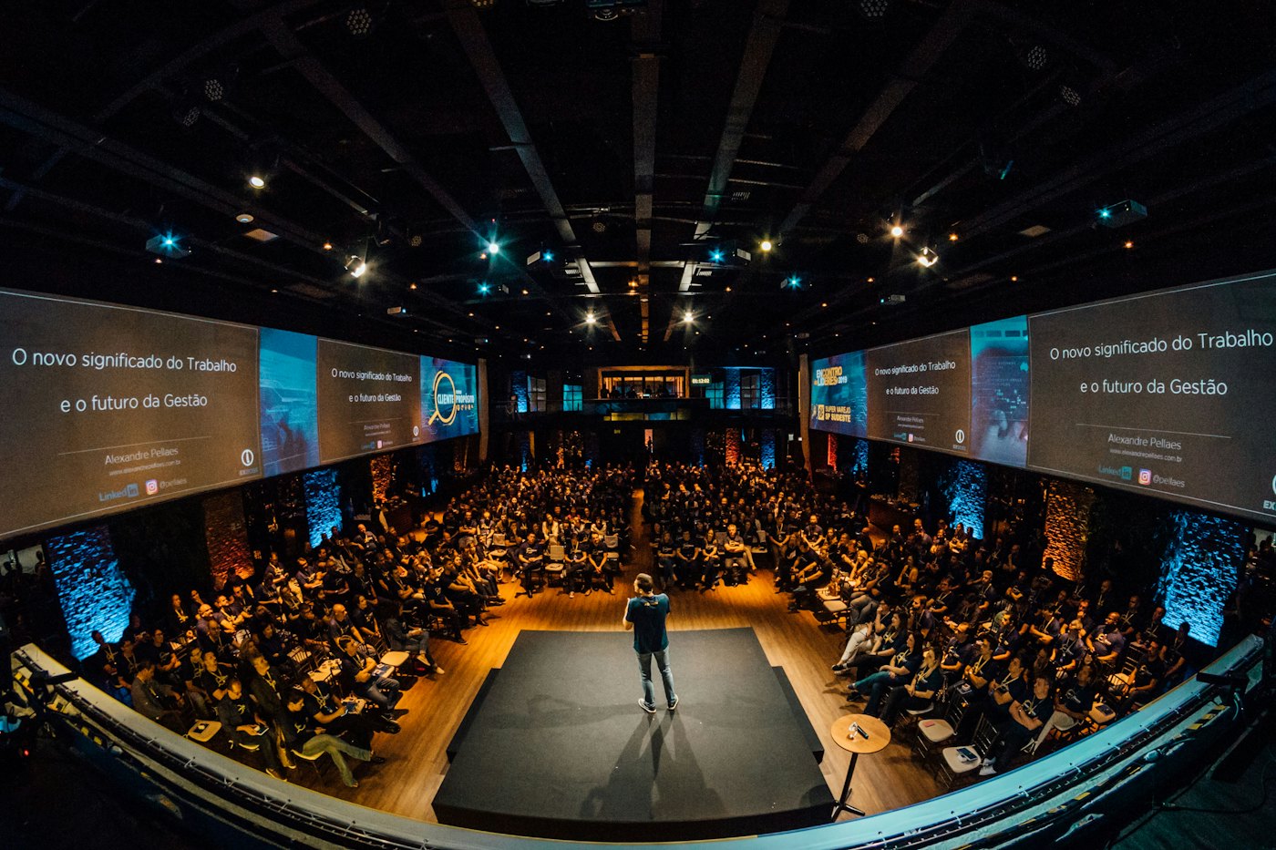 Keynote stage